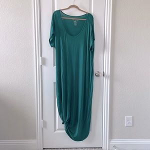 June & January for mama collection maxi dress / caftan emerald green lightweight